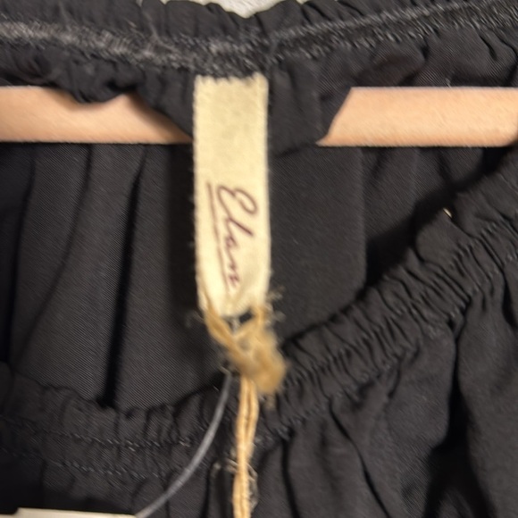 NWT Chic Black Off-Shoulder Top size large X-Large women boho pleated‎ sleeves - Picture 9 of 13